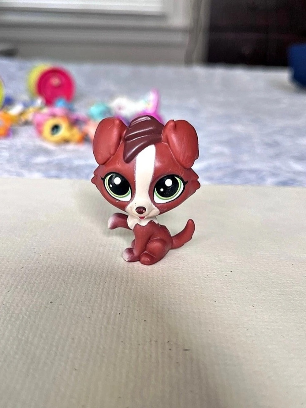 Hasbro Littlest Pet Shop Collie #1542 Figure Red & White